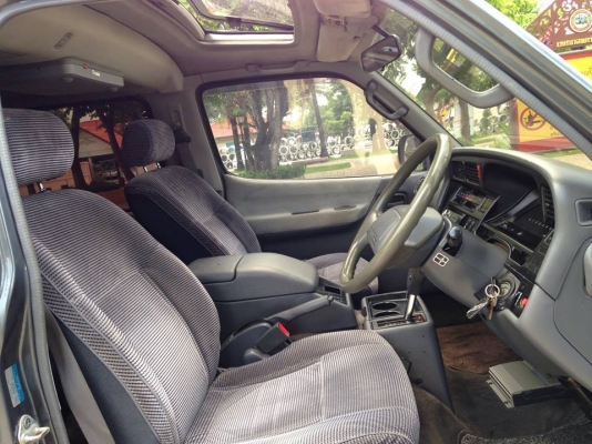 HIACE SUPER CUSTOM  RZH100 ตัวนอกเเท้ เเต่งเต็มคัน เบนซิน เเอลพีจี