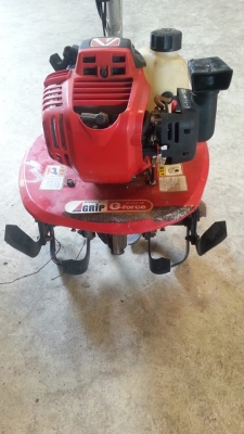 เครื่องพรวนดิน GRIP G-Force VAC245 เครื่องพรวนดิน GRIP G-Force VAC245