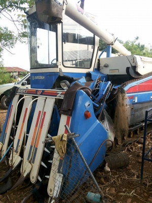 ลดราคารถเกี่ยวข้าวเหลือ 150,000 บาท