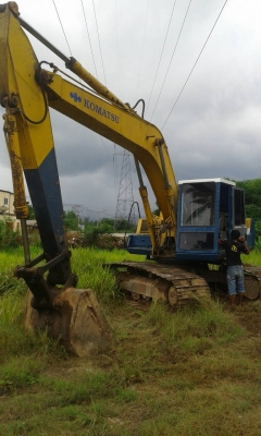 ขายรถแบคโฮ KOMATSU PC 200-3 รถพร้อมใช้ เจ้าของขายเองครับ