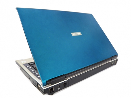 Notebook TOSHIBA Satellite M50 ราคาถูกๆ 3,600 บาท รวมจัดส่งไปรษณีย์