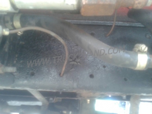 ISUZU  NPR 6 ล้อ กระบะบรรทุก 110 แรงม้า 4 สูบ