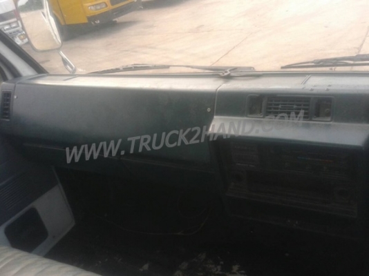 ISUZU  NPR 6 ล้อ กระบะบรรทุก 110 แรงม้า 4 สูบ
