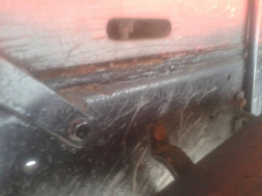 ISUZU  NPR 6 ล้อ กระบะบรรทุก 110 แรงม้า 4 สูบ