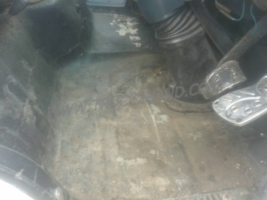 ISUZU  NPR 6 ล้อ กระบะบรรทุก 110 แรงม้า 4 สูบ