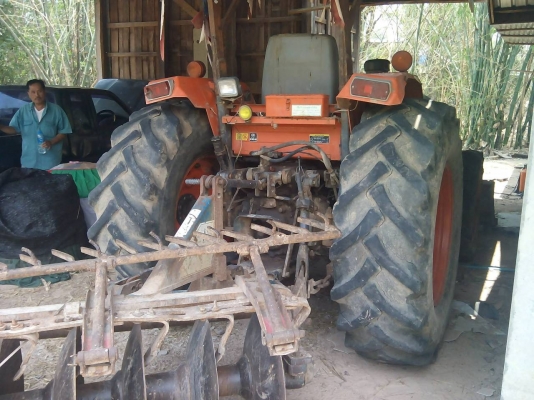 ขายรถไถ KUBOTA  M 9000 2เพลา ปี 50 90 แรง อุปกรณ์ ผานหน้าหลัง