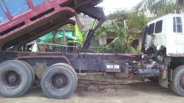 ขาย รถบรรทุก 10 ล้อ 2 เพลา ISUZU 195 แรง