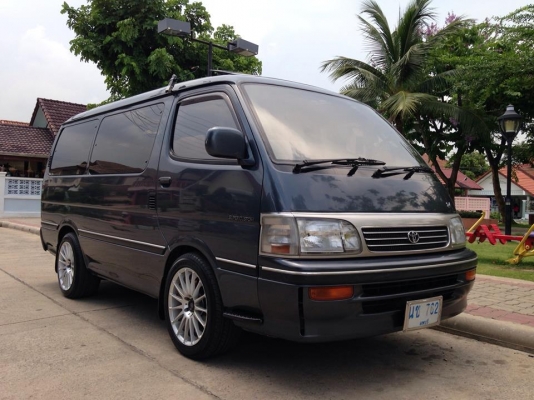 HIACE SUPER CUSTOM ตัวนอกเเท้เเต่งเต็มคัน เบนซินLPG เเรง เงียบ นิ่มตัวนอกเเท้