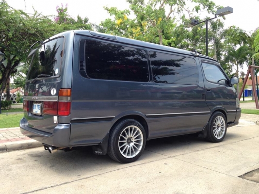 HIACE SUPER CUSTOM ตัวนอกเเท้เเต่งเต็มคัน เบนซินLPG เเรง เงียบ นิ่มตัวนอกเเท้