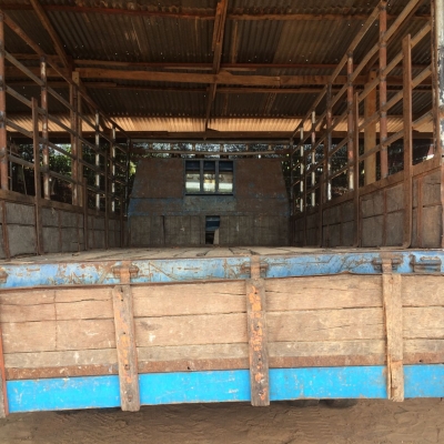 ขายหกล้อ 115 NPR เครื่อง 4BD1 หน้า-หลังFยาง8.25 พ.เวอร์ คัชชีไม่ผุไม่ดามรับประกัน พร้อมใช้ เอกสารพร้อมโอน ภาษีไม่ขาด