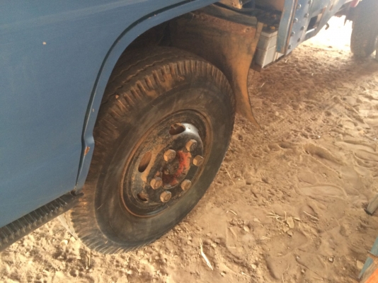 ขายหกล้อ 115 NPR เครื่อง 4BD1 หน้า-หลังFยาง8.25 พ.เวอร์ คัชชีไม่ผุไม่ดามรับประกัน พร้อมใช้ เอกสารพร้อมโอน ภาษีไม่ขาด