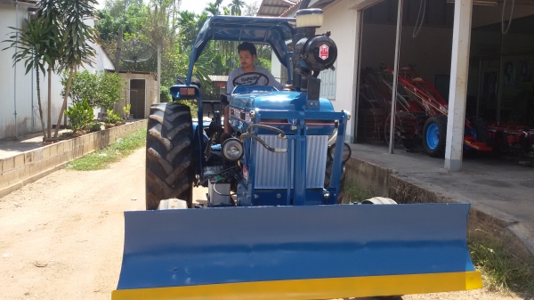 ขายรถไถฟรอ์ด6600แรง T5ตัวใหญ่ พร้อมไช้งานรถอยู่วังบัว คลองขลุง กำแพงเพชร ราคา388000บาท มีไบมีดหน้าหนึ่งอันผานชี1ชุดพร้อมทะเบียน สนใจสอบุถามได้ที่081 3655997 อ๋าพร พาเจริญ ราคาต่อรองได้อีกนะครับ ขายรถไถฟรอ์ด6600แรง T5ตัวใหญ่ พร้อมไช้งานรถอยู่วังบัว คลองขลุง กำแพงเพชร ราคา388000บาท มีไบมีดหน้าหนึ่งอันผานชี1ชุดพร้อมทะเบียน สนใจสอบุถามได้ที่081 3655997 อ๋าพร พาเจริญ ราคาต่อรองได้อีกนะครับ