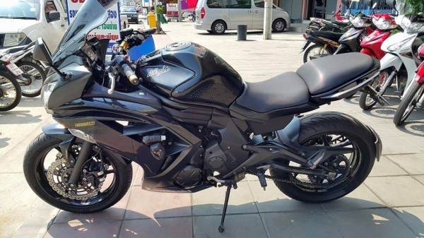 ์Ninja 650 โฉมปี 2013 ของแต่งแน่นๆ ยางดี รถสวยคับ ราคาเน็ตๆ