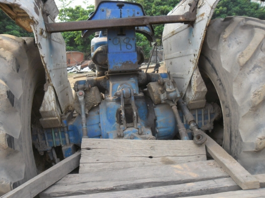 ขายฟอร์ด6000 ราคาถูกพร้อมใบมีดพร้อมผานพรวน