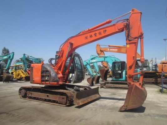 รถขุด HITACHI ZX135US