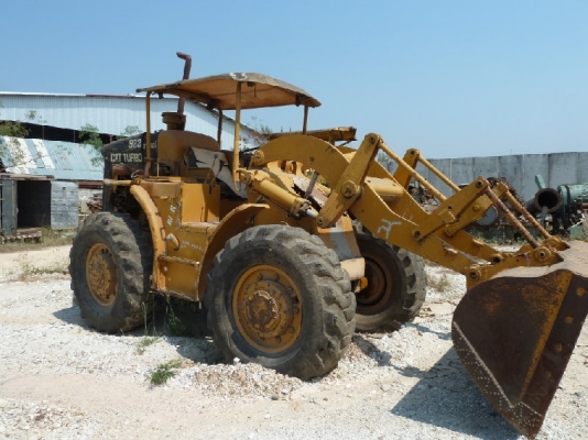 รถตัก CAT 922
