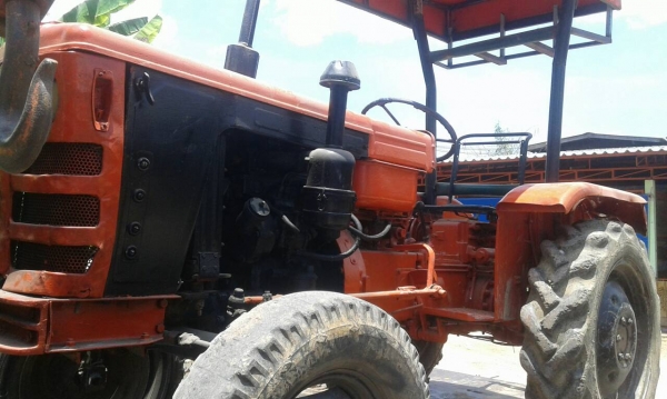 ขายรถไถไทชัน25แรงไช้งานได้รถอยู่วังบัว คลองขลุง กำแพงเพชร ราคา 28000บาท สนใจสอบุถามได้ที่081 3655997 อ๋าพร  พาเจริญ  ราคาต่อรองได้อีกนะครับ