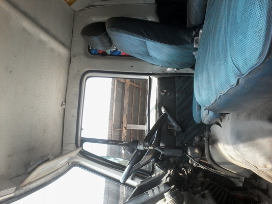 สิบล้อดั๊ม  175  แรง  เครื่องดี  สองเพลา พวงมาลัยเพาเวอร์เบรคทิฟฟี่เกียรคุนเลอร์ ช่วงล่างใหญ่