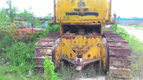 รถไถตีนตะขาบ KOMATSU D85 รถไถตีนตะขาบ KOMATSU D85