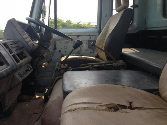 10ล้อบรรทุกน้ำ2เพลา200แรงISUZUจัมโบ้..คัสซี3421306..เครื่อง6SD1-600061..รถสภาพดีเล่มพร้อม..