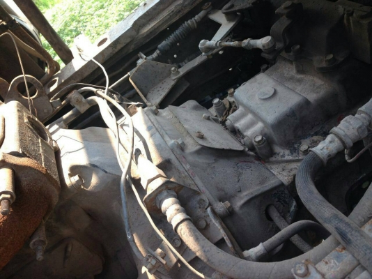 10ล้อบรรทุกน้ำ2เพลา200แรงISUZUจัมโบ้..คัสซี3421306..เครื่อง6SD1-600061..รถสภาพดีเล่มพร้อม..