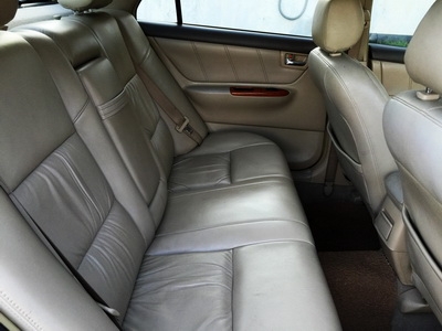 ALTIS ปี2003 ท็อปสุด1.8G สีบรอนซ์เงิน เกียร์ออโต้ วิ่งน้อย แอร์ออโต้ สวยครบ พร้อมใช้ ราคาถูก