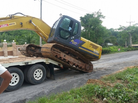 KOBELCO SK200 มาร์ค6 รถสวย พร้อมใช้งาน เครื่องดี ปั๊มแรง ราคาต่อรองได้ 087-2976734 095-0403929