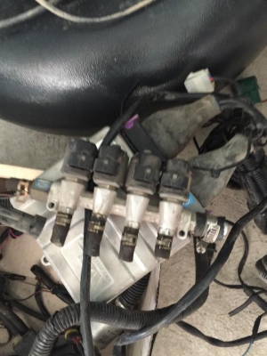 ขายถังแก๊สโดนัดพร้อมอุปกรหัวฉีด4หัวหม้อต้มยังไหม่