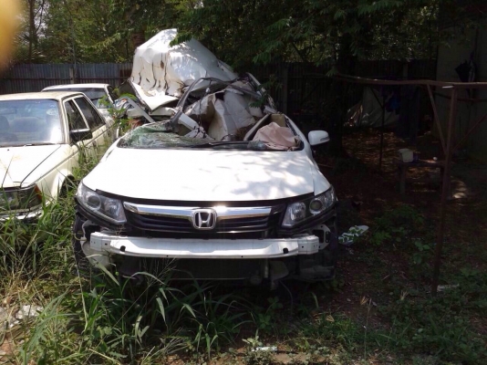 ฮอนด้านิวส์ซีวิค ปี12 เครื่อง1800 โอนลอยบุคคลหรือเเยกเป็นอะไหลได้ทั้งหมด