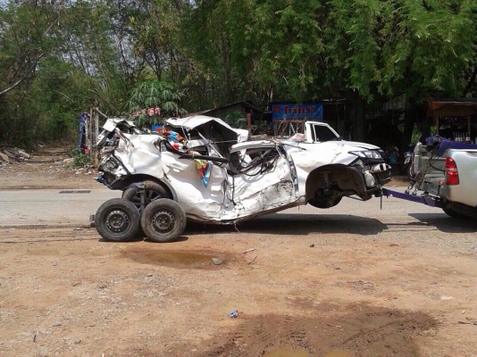 ฮอนด้านิวส์ซีวิค ปี12 เครื่อง1800 โอนลอยบุคคลหรือเเยกเป็นอะไหลได้ทั้งหมด