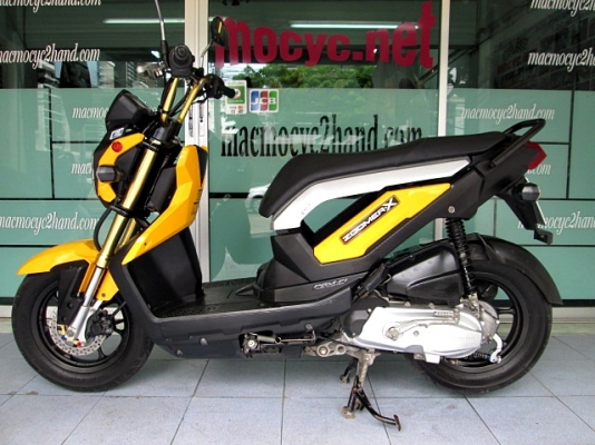 ZOOMER สีเหลือง รถเดือน กุมภาพันธ์ ปี 2556 ไมล์ 4 พันโล เครื่องเดิมๆสภาพดี โปรโมชั่น ฟรีโอน แถม 4 รายการ 35900