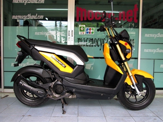 ZOOMER สีเหลือง รถเดือน กุมภาพันธ์ ปี 2556 ไมล์ 4 พันโล เครื่องเดิมๆสภาพดี โปรโมชั่น ฟรีโอน แถม 4 รายการ 35900