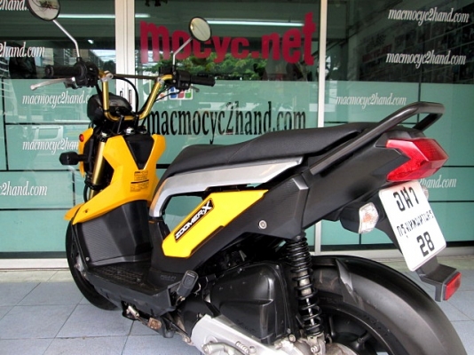 ZOOMER สีเหลือง รถเดือน กุมภาพันธ์ ปี 2556 ไมล์ 4 พันโล เครื่องเดิมๆสภาพดี โปรโมชั่น ฟรีโอน แถม 4 รายการ 35900