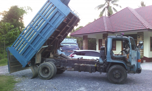 ขายNPR 115 HP ดั๊ม มีสโลว์ท้ายเกียร์