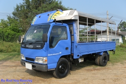 ขาย 6 ล้อ อีซูซุ NKR 130 แรง ยาว 4.30 ปี 2001 สภาพสวยเดิมเครื่องดี พร้อมใช้งาน ชมก่อนได้ครับ สนใจติดต่อ 081-9425443
