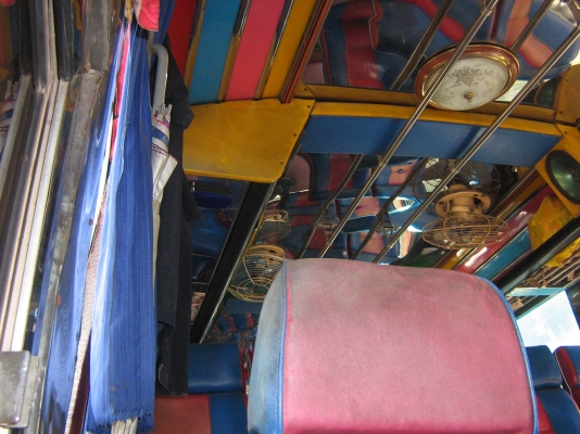 ขายรถบัส12เมตร 54ที่นั่ง เบาะ2-2 ปรับเอนได้ ราคาต่อรองได้