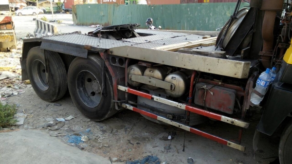 ขายหัวลาก พร้อมหางก้างปลายาว10เมตร ขายหัวลาก พร้อมหางก้างปลายาว10เมตร