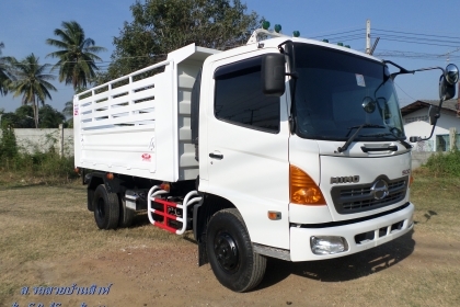 ขาย 6 ล้อ ฮีโน่ เมก้า เครน 5 ตัน  212 แรง  7.30 ม. รวมเครน ปี 2005  เครนทาดาโน่ 4 ปลอก 3 ชัก ขาเหลี่ยม รุ่นใหม่ ท้องวี สภาพสวยสุด ๆ เครื่องแน่น คัสซีสวย พร้อมใช้งาน     ชมรถก่อนได้ครับ สนใจติดต่อได้ที่  081-9425443  081-5715326