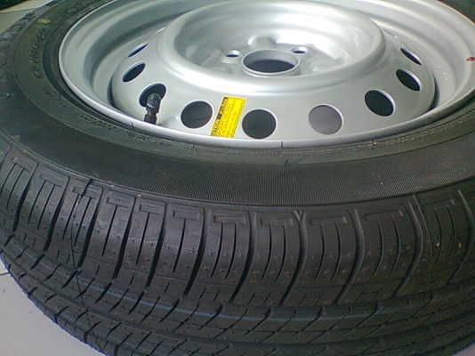 ยางอะไหล่ติดรถยนต์ DULNLOP