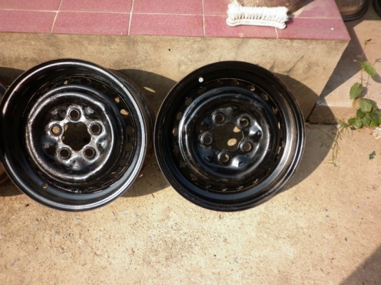 ต้องการขายล้อ VW เเตงโมไฟเลี้ยวบน หรือ TRANSPORTER T3 ต้องการขายล้อ VW เเตงโมไฟเลี้ยวบน หรือ TRANSPORTER T3