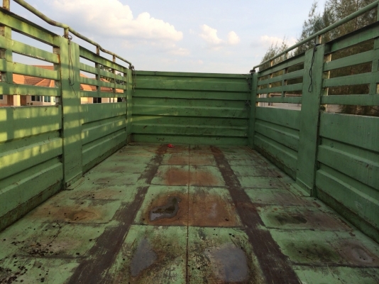 ขายลูกพ่วงไม่ดั้ม อู่พนัส ยาว 6.40เมตร ยางดี คัสซีสวย สภาพพร้อมใช้ กะบะป่าวๆก็มีน่ะคับตามรูป วางฮีโน่มา