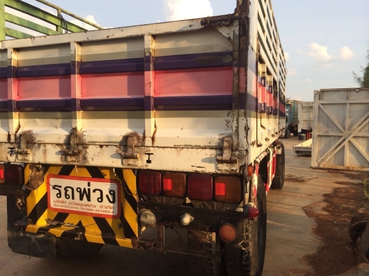 ขายลูกพ่วงไม่ดั้ม อู่พนัส ยาว 6.40เมตร ยางดี คัสซีสวย สภาพพร้อมใช้ กะบะป่าวๆก็มีน่ะคับตามรูป วางฮีโน่มา