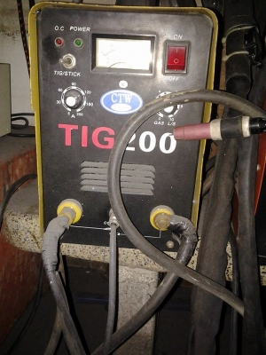 ......ขายตู้เชื่อม สเเตนเลส tig 200  ถูก.ๆ