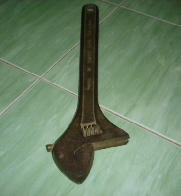 ขายประแจเลื่อน BAHCO 18" MADE IN SWEDEN รุ่นเก่า