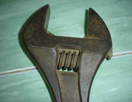 ขายประแจเลื่อน BAHCO 18" MADE IN SWEDEN รุ่นเก่า