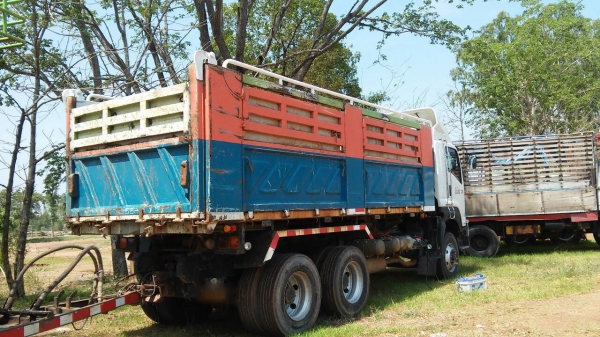 รถอีซูซุ 10 ล้อดั้ม FXZ 360 แรงม้า ปี 54. ( ขายแม่ , ลูก. )    สนใจติดต่อ   081 - 6079515