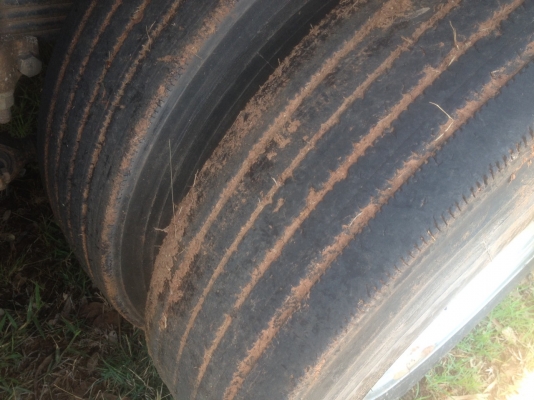 รถอีซูซุ 10 ล้อดั้ม FXZ 360 แรงม้า ปี 54. ( ขายแม่ , ลูก. )    สนใจติดต่อ   081 - 6079515