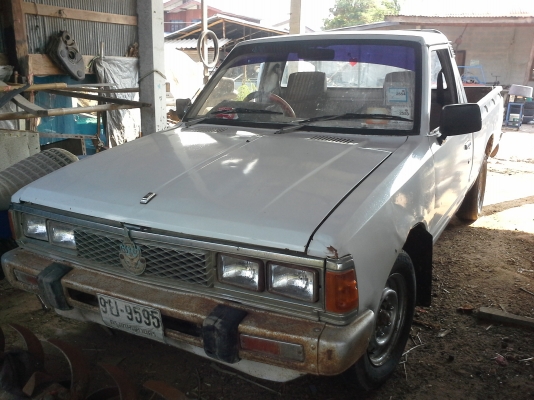 ขายดัทสัน720 4ขอ ไม่มีเอกสาร เครื่องช่วงล่างดีมาก J16 5เกียร์ วิ่ง100+นิ่งๆสบายๆขายถูก33000