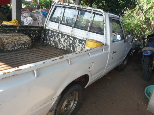 ขายดัทสัน720 4ขอ ไม่มีเอกสาร เครื่องช่วงล่างดีมาก J16 5เกียร์ วิ่ง100+นิ่งๆสบายๆขายถูก33000