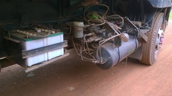 ขายไอ้หลง FN527M-TD ซีเรียล 4507 มีระบบลำโลงลากพ่วง เครื่อง 6D16 195 แรงม้า เกียร์ 10 สปีด เบรคใหญ่เพลาบุ๋ม ทะเบียนพร้อมโอนครับ